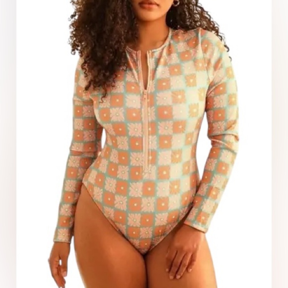 NEW Dippin' Daisys Shoal Front Zipper Long Sleeve One Piece Daisy Dukes pattern